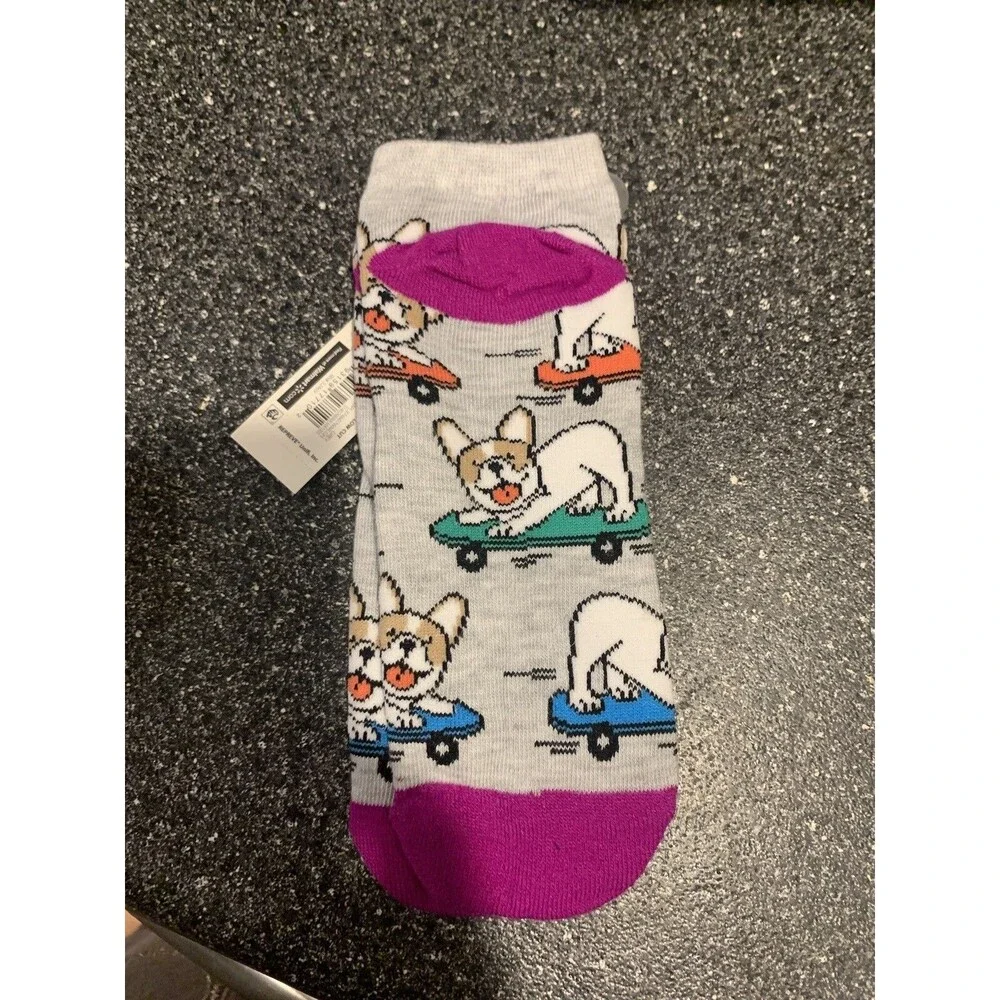 No Boundaries Low Cut Dog On Skateboard Socks. One Pair.  NWT
